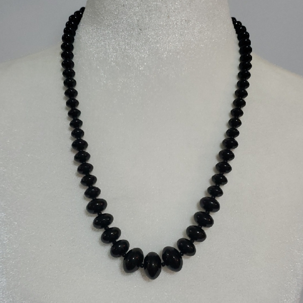 Vintage Black Faceted Bead Necklace